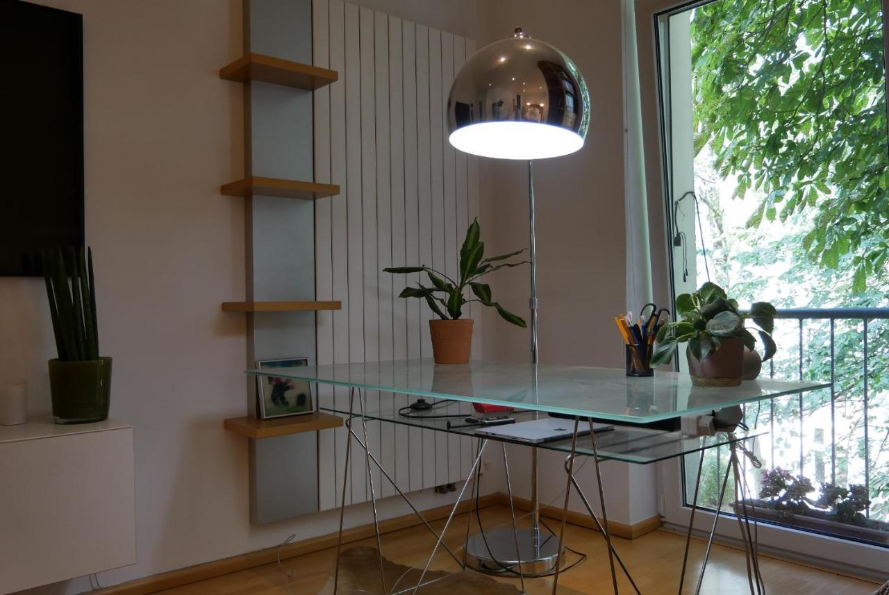 Luxury Townhouse With Garden - A Central Oasis Appartement Berlijn