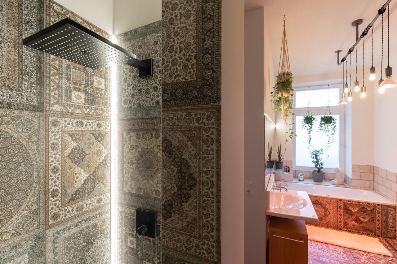 Luxury Townhouse With Garden - A Central Oasis Appartement Berlijn